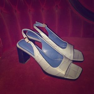 Bandolino Sling back heels